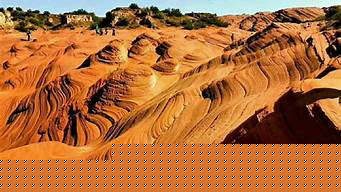 靖边丹霞旅游攻略，靖边丹霞地貌旅游攻略？