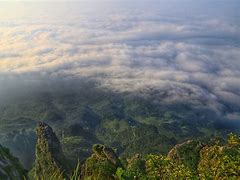 四海云游探秘庐山的自然奇观与人文韵味