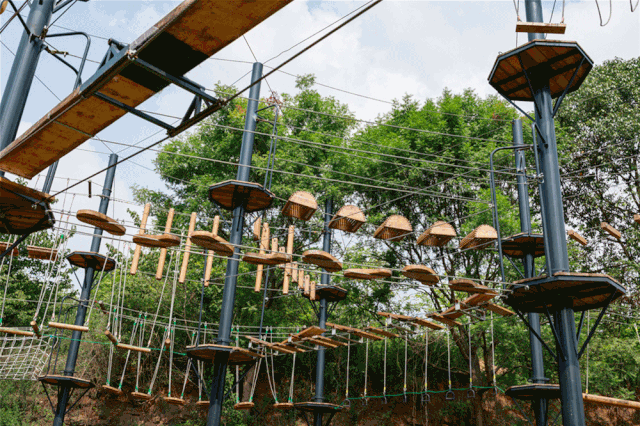 多彩世界户外儿童乐园