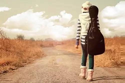 旅游的句子经典语录图片