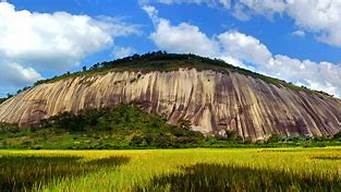 封开大斑石（封开大斑石景区）